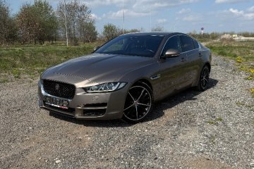Jaguar XE 2.0D Automat,Xenon,Skóra,Head up,Kamera cofania