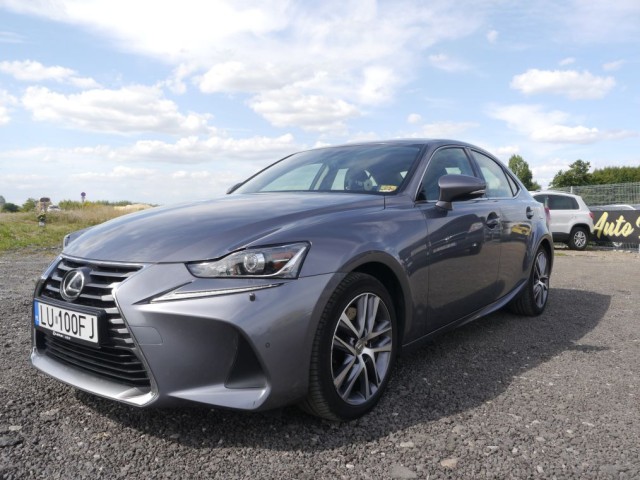 lexus