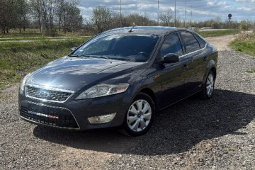Ford Mondeo 1.8 Tdci,,Hak,Czujnikiparkowania tył,Convers,Navi..